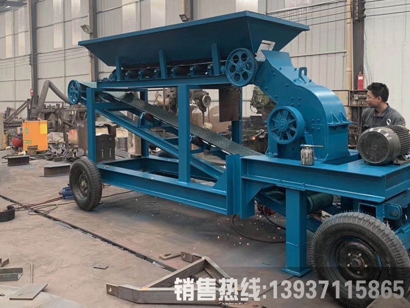 �ƶ�С����ɰ��